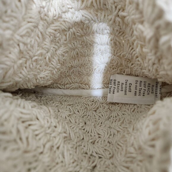 White crochet shoulder bag with shells - Picture 2 of 6